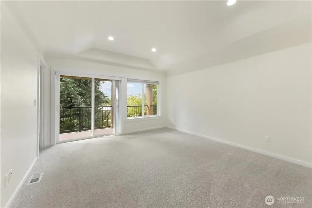 12722 35th Ave House D NE Seattle WA 98125