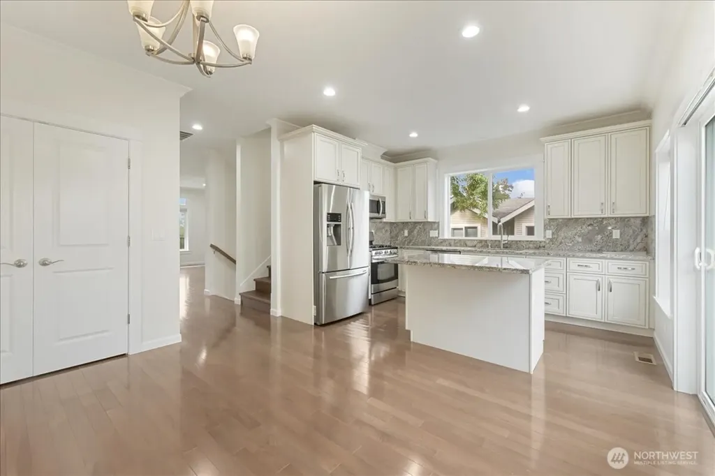 12722 35th Ave House D NE Seattle WA 98125