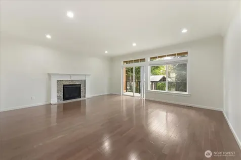 12722 35th Ave House D NE Seattle WA 98125