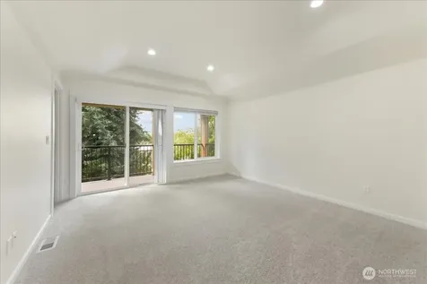 12722 35th Ave House D NE Seattle WA 98125