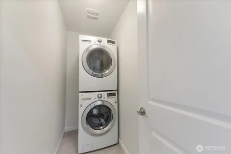 12722 35th Ave House D NE Seattle WA 98125