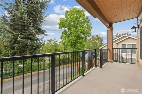 12722 35th Ave House D NE Seattle WA 98125