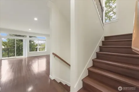 12722 35th Ave House D NE Seattle WA 98125