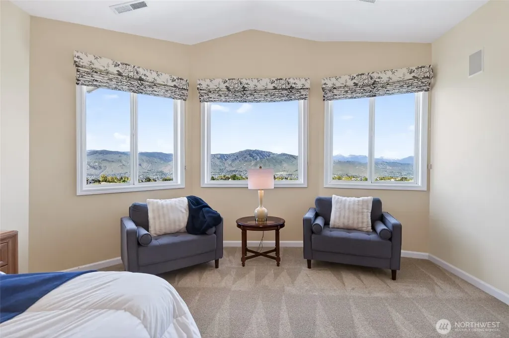 824 Shepherd Lane East Wenatchee WA 98802