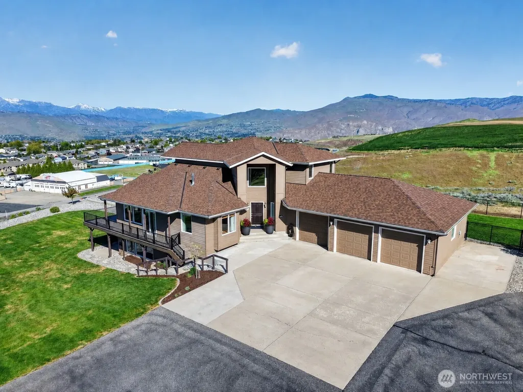 824 Shepherd Lane East Wenatchee WA 98802
