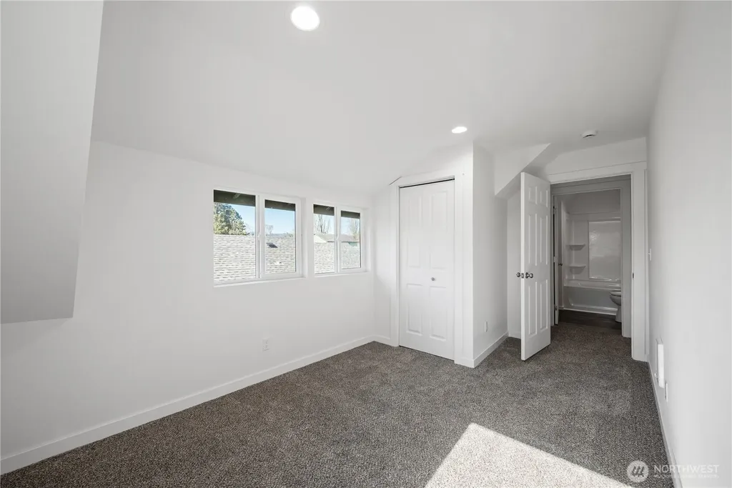 285 20th Avenue Longview WA 98632