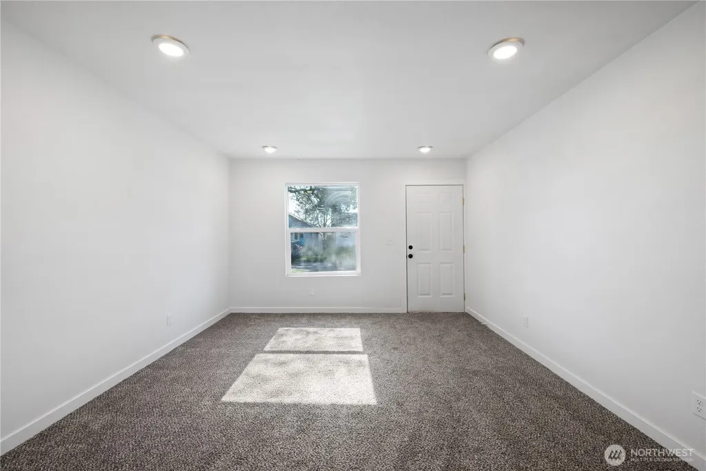285 20th Avenue Longview WA 98632