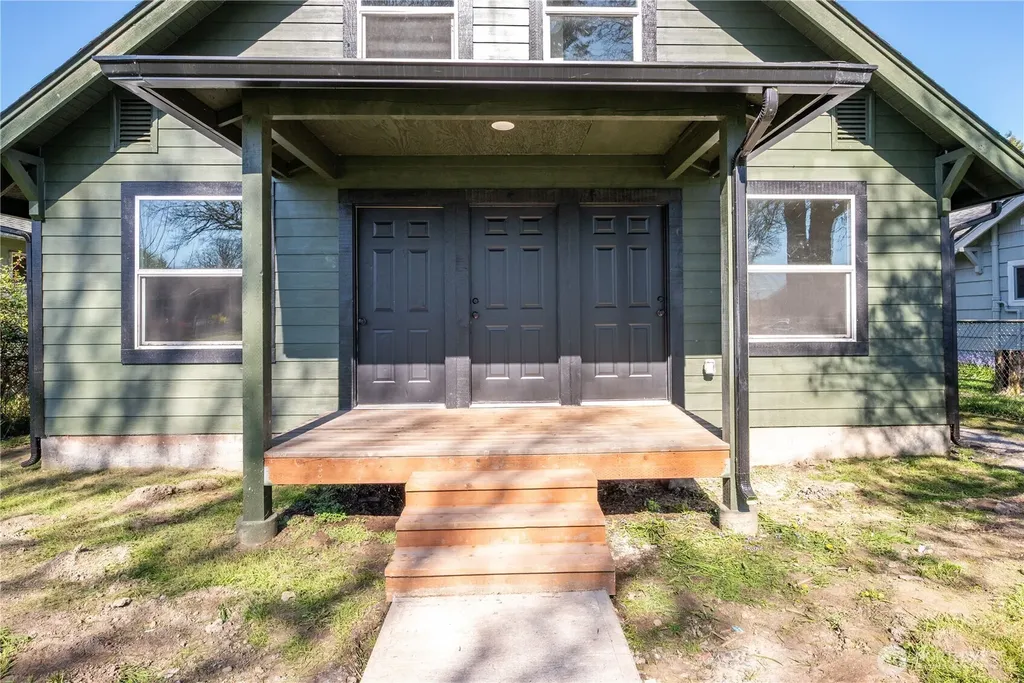 285 20th Avenue Longview WA 98632