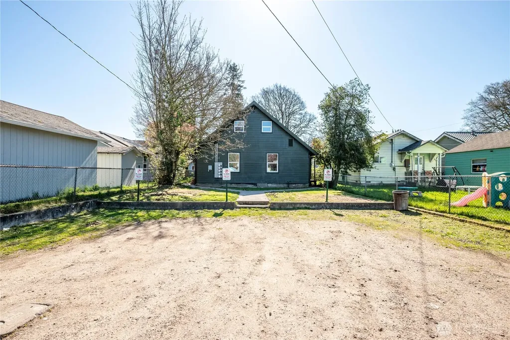 285 20th Avenue Longview WA 98632