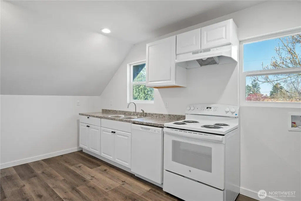 285 20th Avenue Longview WA 98632