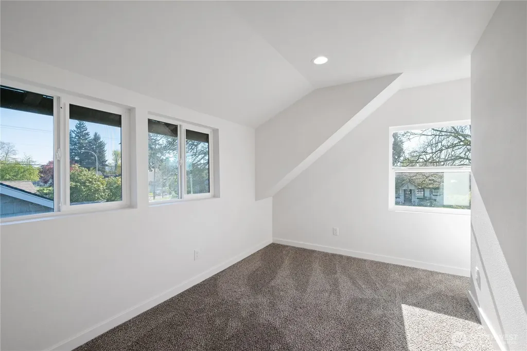 285 20th Avenue Longview WA 98632