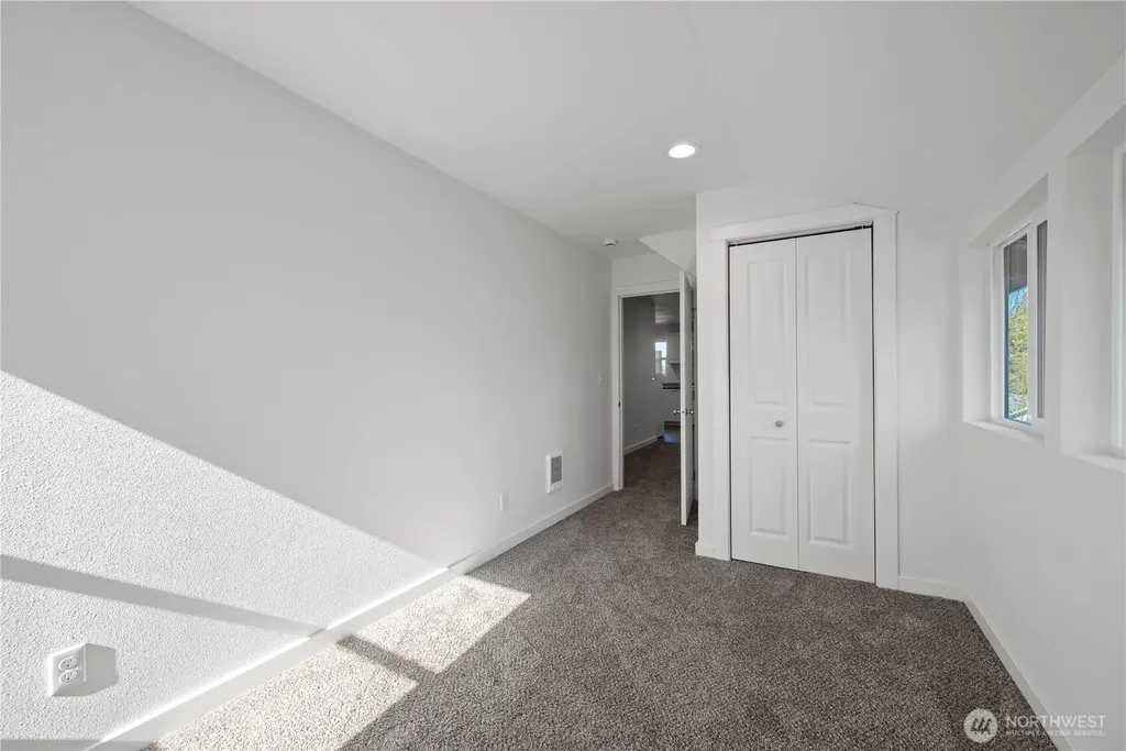 285 20th Avenue Longview WA 98632
