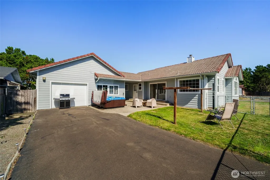 1215 Johnson Street Westport WA 98595
