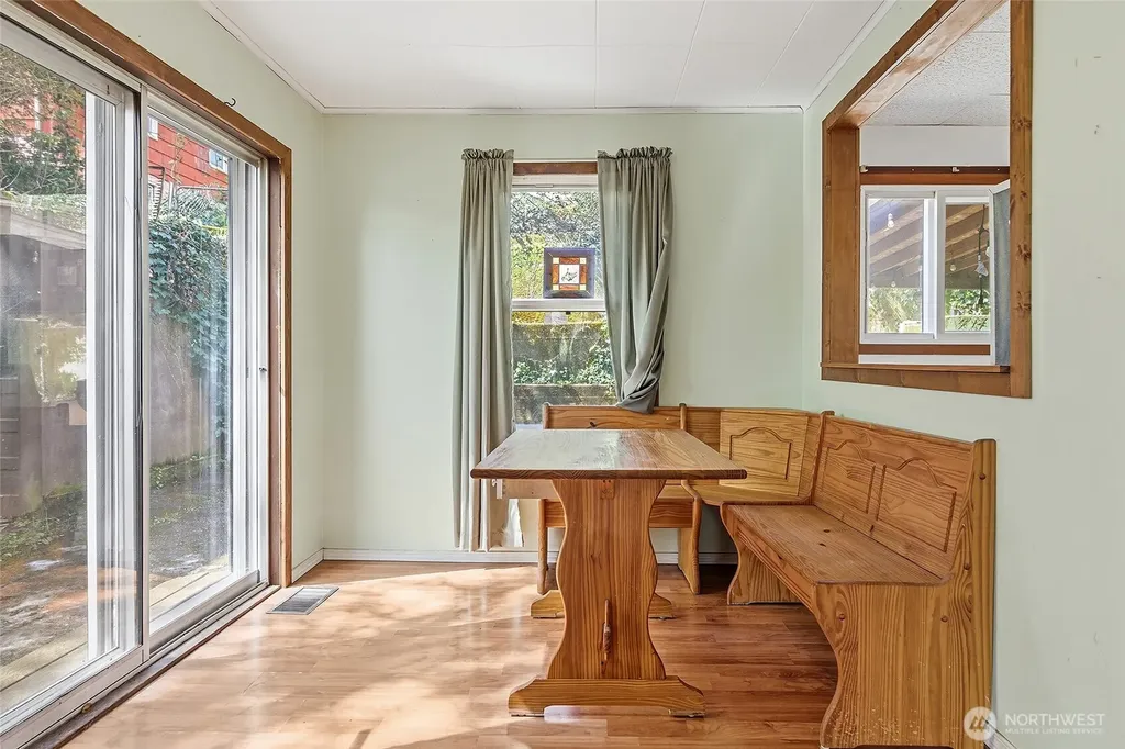 11653 Glendale Way S Seattle WA 98168