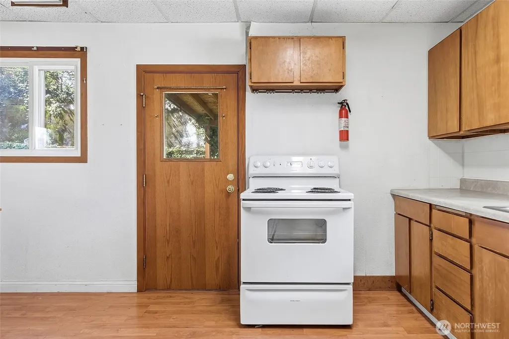 11653 Glendale Way S Seattle WA 98168