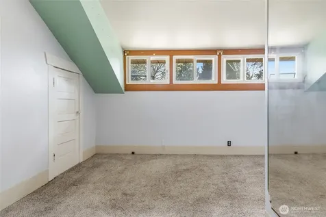 11653 Glendale Way S Seattle WA 98168