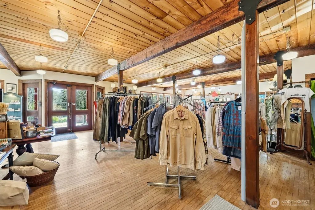 20211 Vashon Highway SW Vashon WA 98070