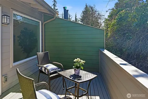 213 Shepard Way NW Bainbridge Island WA 98110
