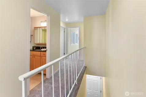 213 Shepard Way NW Bainbridge Island WA 98110