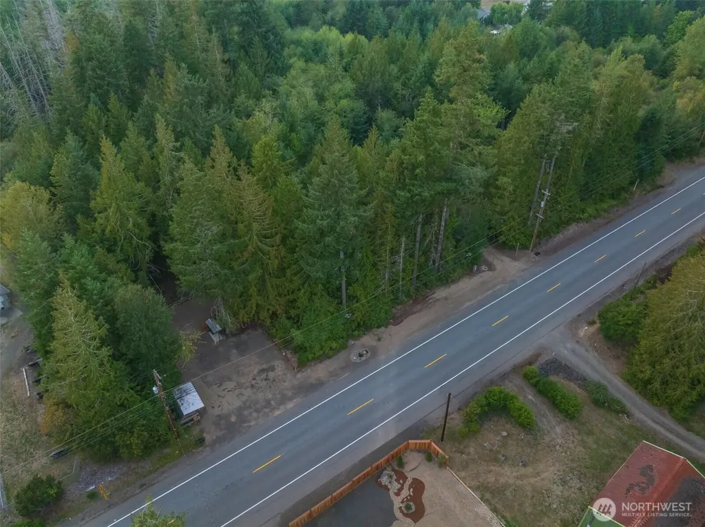 5441 E Grapeview Loop Road Allyn WA 98524