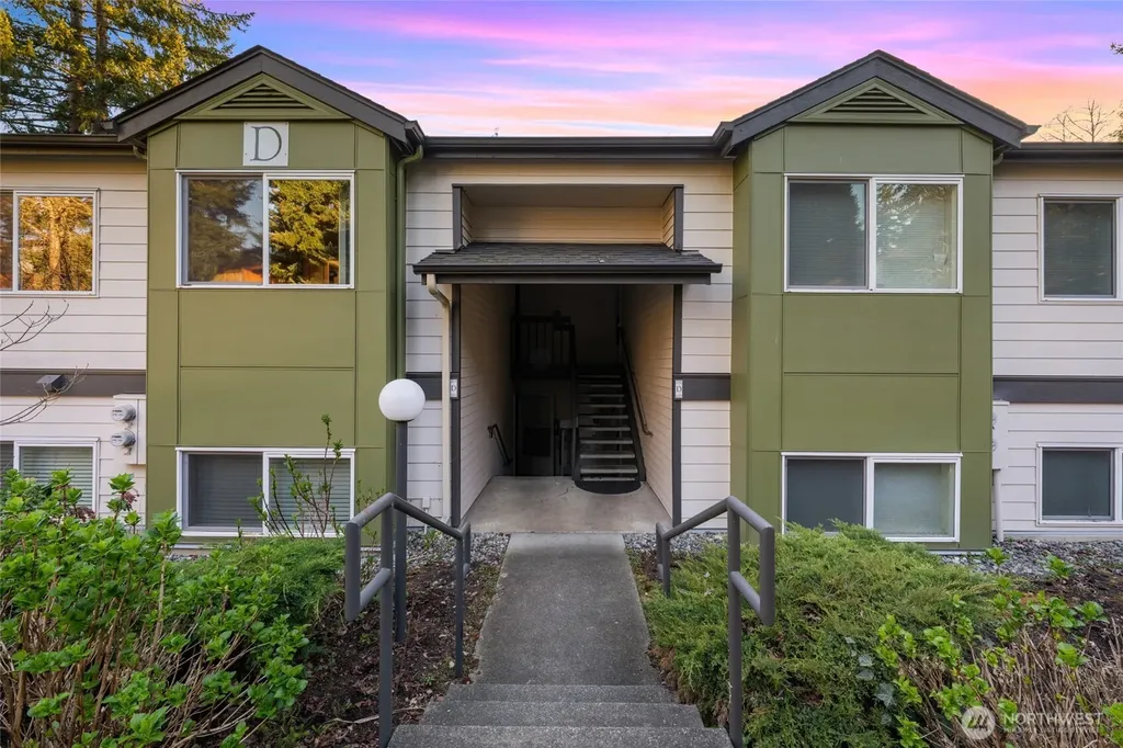31500 33rd Place SW Federal Way WA 98023