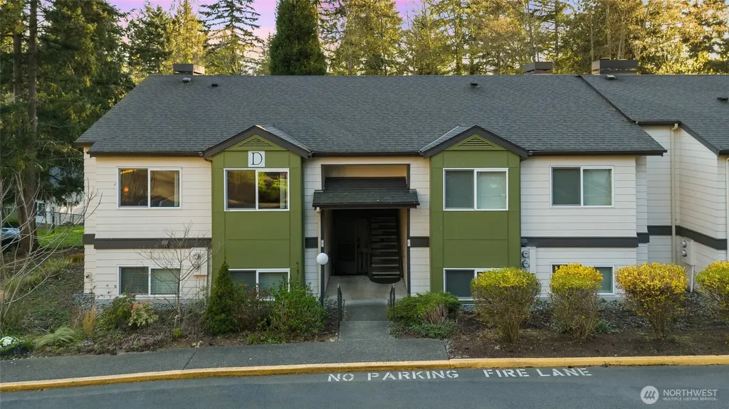 31500 33rd Place SW Federal Way WA 98023