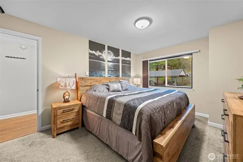 31500 33rd Place SW Federal Way WA 98023