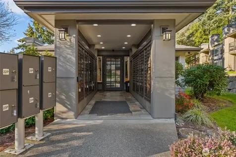 31500 33rd Place SW Federal Way WA 98023