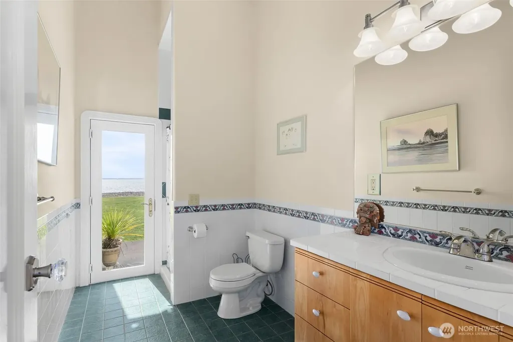 41 Gray Gables Lane Hoquiam WA 98550