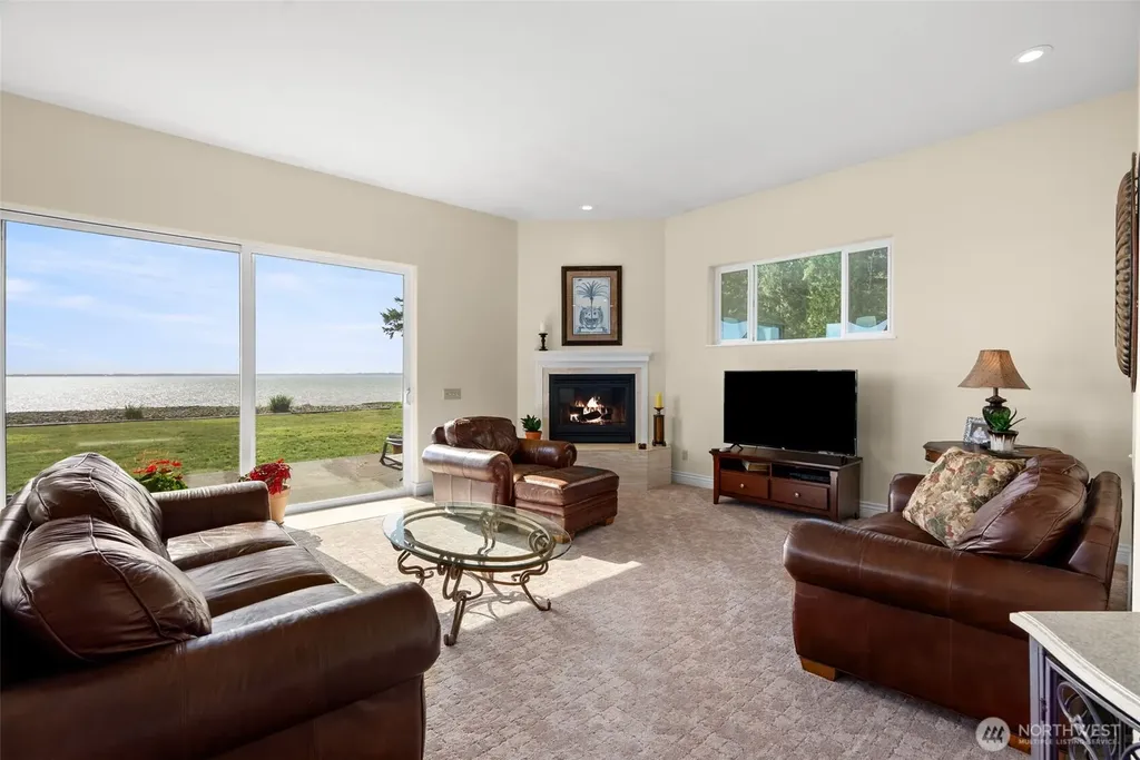 41 Gray Gables Lane Hoquiam WA 98550