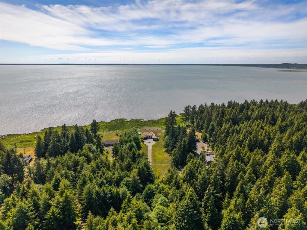 41 Gray Gables Lane Hoquiam WA 98550
