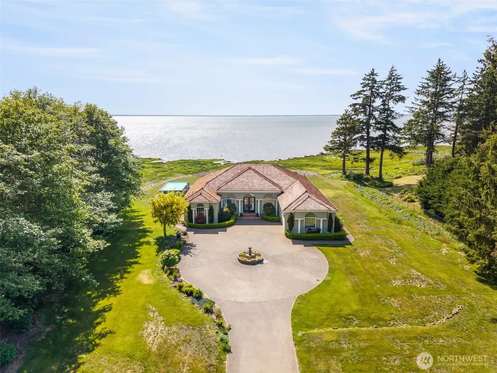 41 Gray Gables Lane Hoquiam WA 98550