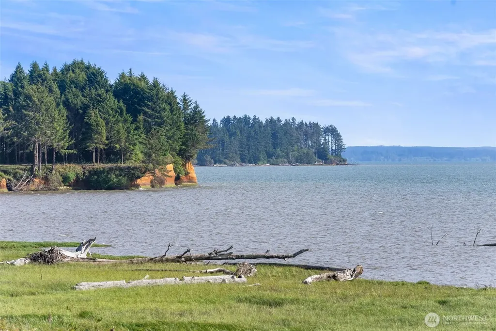 41 Gray Gables Lane Hoquiam WA 98550