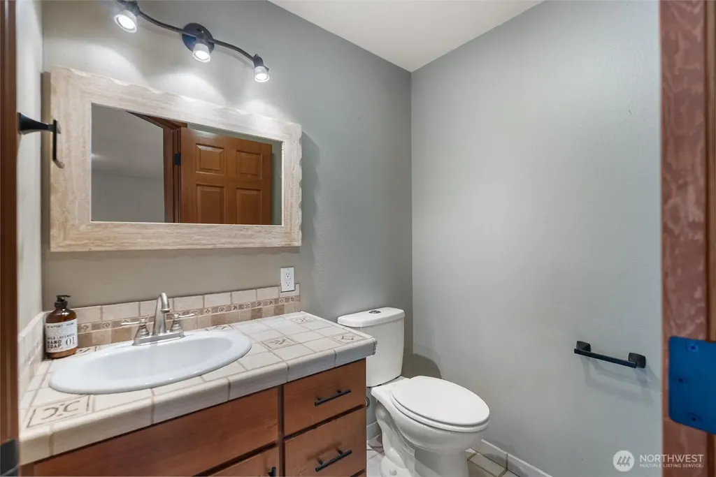 27422 SE 236th Street Maple Valley WA 98038