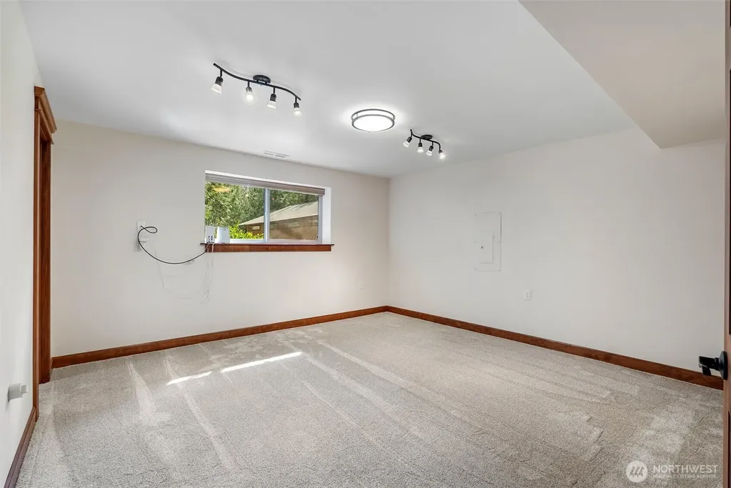 27422 SE 236th Street Maple Valley WA 98038