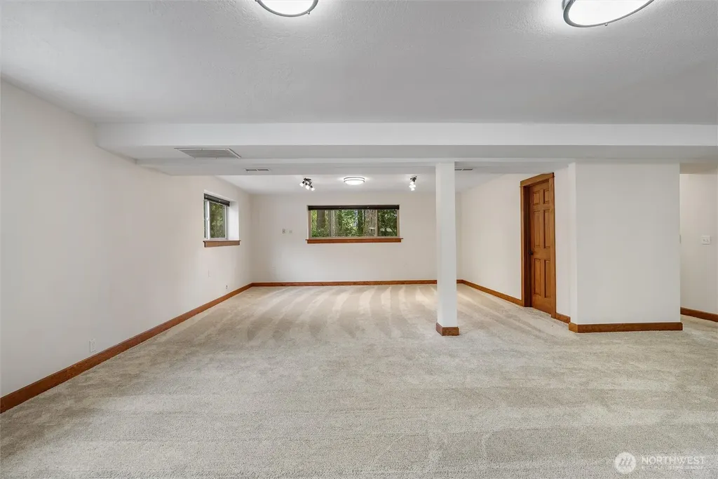 27422 SE 236th Street Maple Valley WA 98038