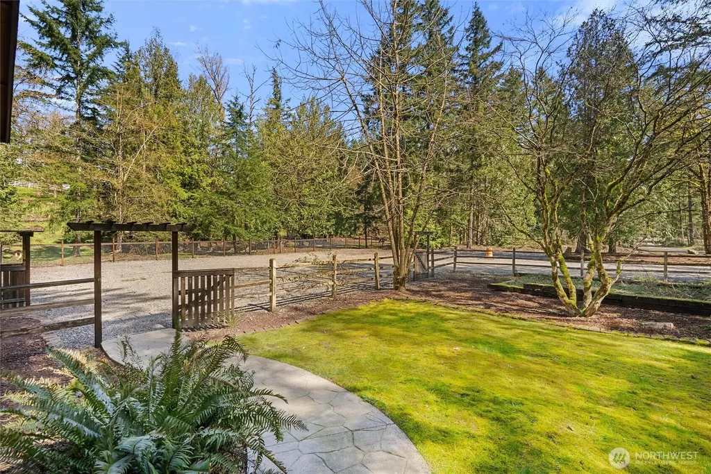 27422 SE 236th Street Maple Valley WA 98038