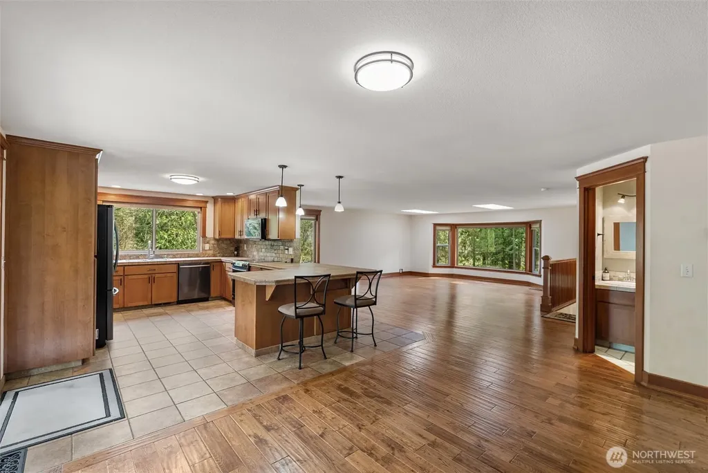 27422 SE 236th Street Maple Valley WA 98038