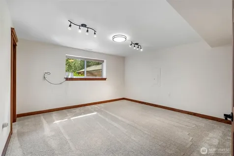 27422 SE 236th Street Maple Valley WA 98038