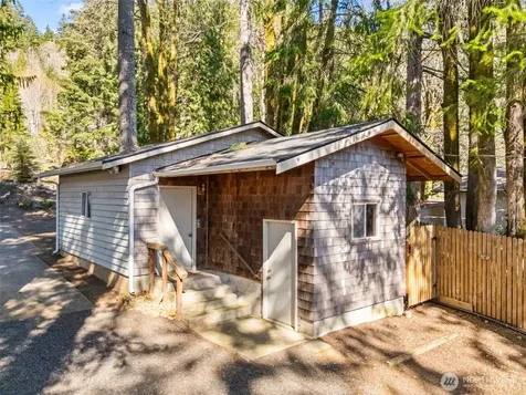1521 Summit Lake Shore Road NW Olympia WA 98502