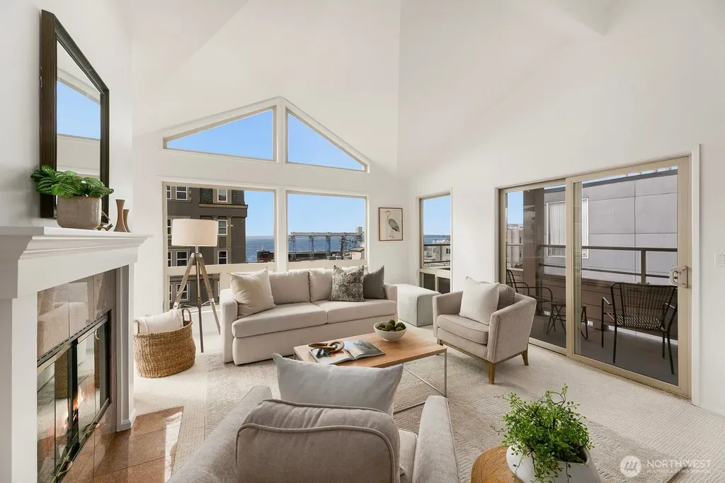 522 W Mercer Place Seattle WA 98119