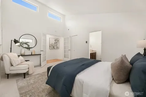 522 W Mercer Place Seattle WA 98119