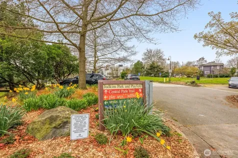 906 28th Avenue S Seattle WA 98144