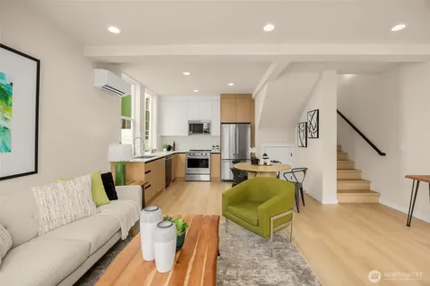 906 28th Avenue S Seattle WA 98144
