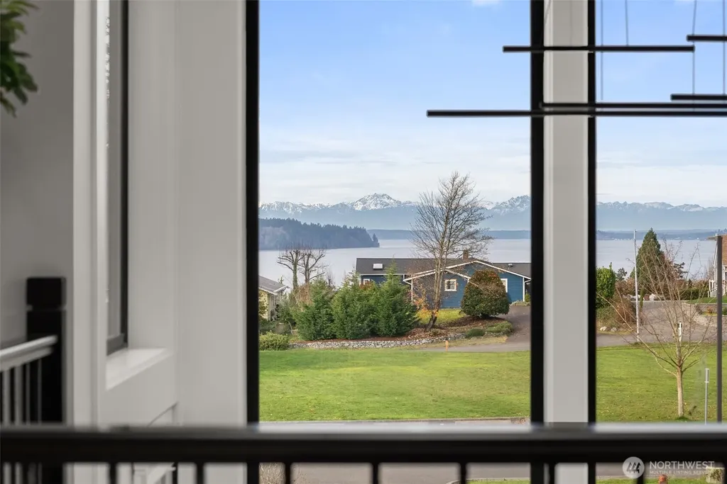 1422 Sequalish Street Steilacoom WA 98388