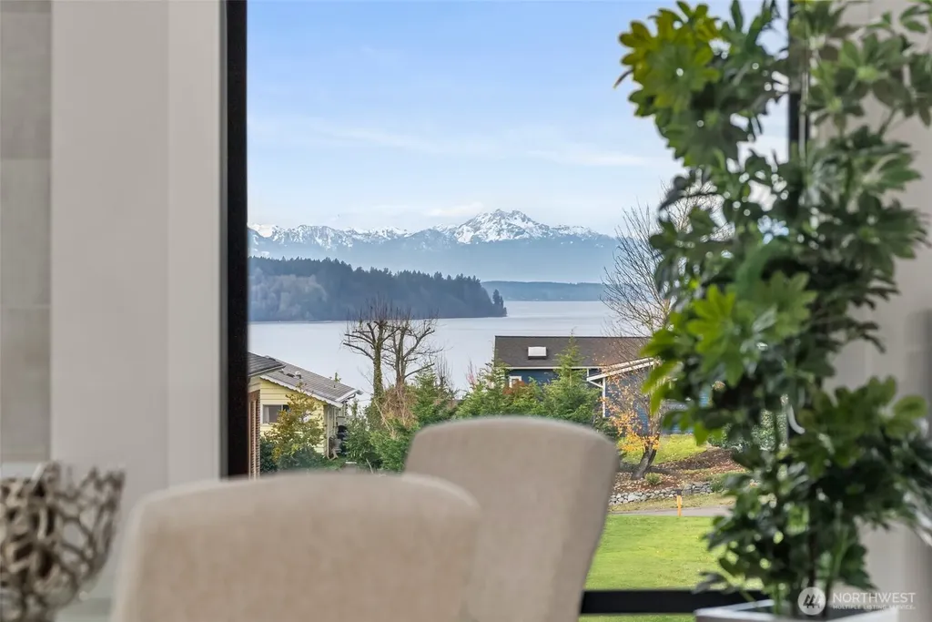 1422 Sequalish Street Steilacoom WA 98388
