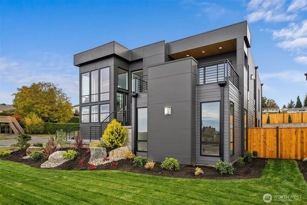 1422 Sequalish Street Steilacoom WA 98388