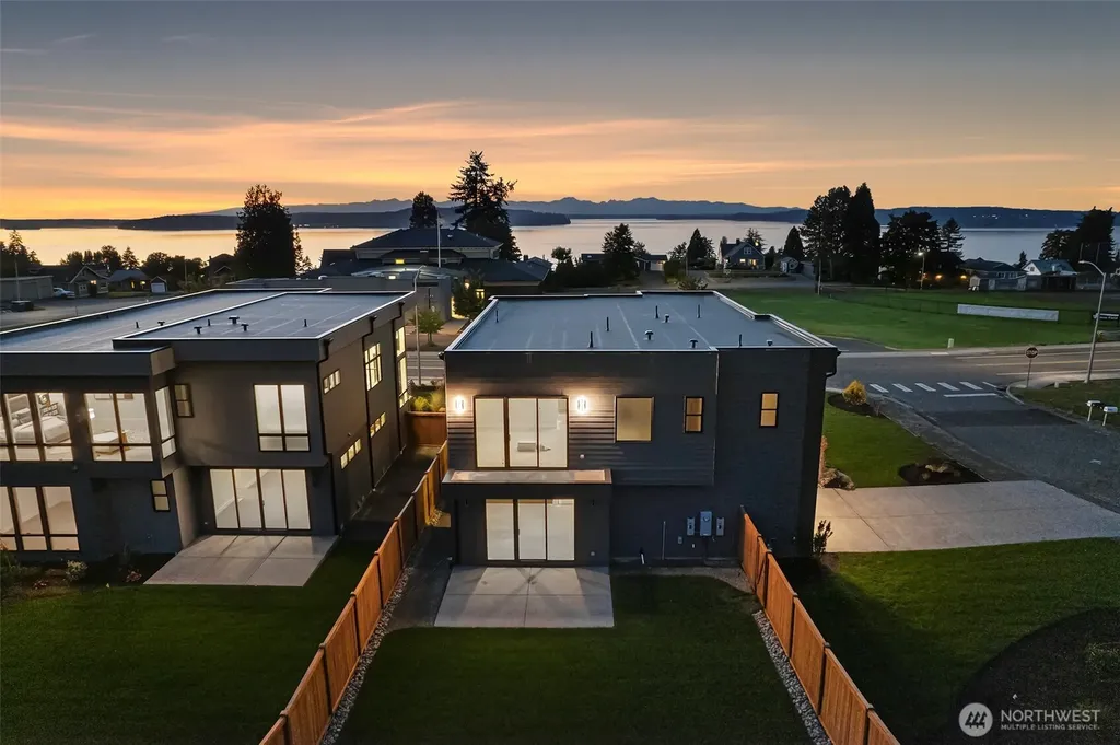 1422 Sequalish Street Steilacoom WA 98388
