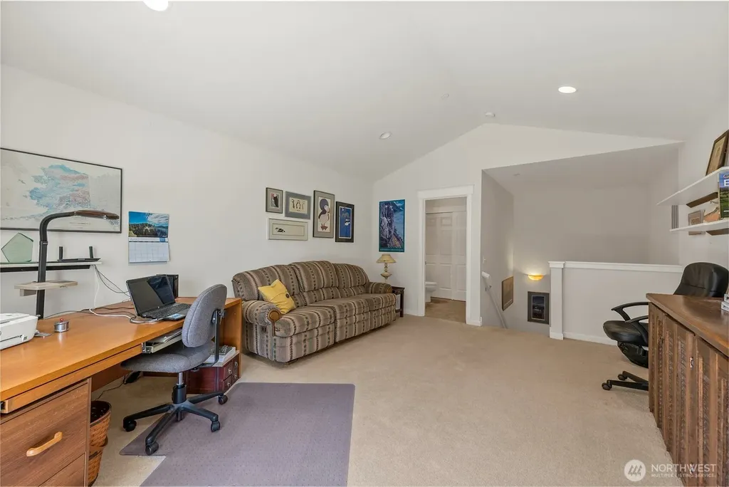 211 E Sterling Drive Allyn WA 98524