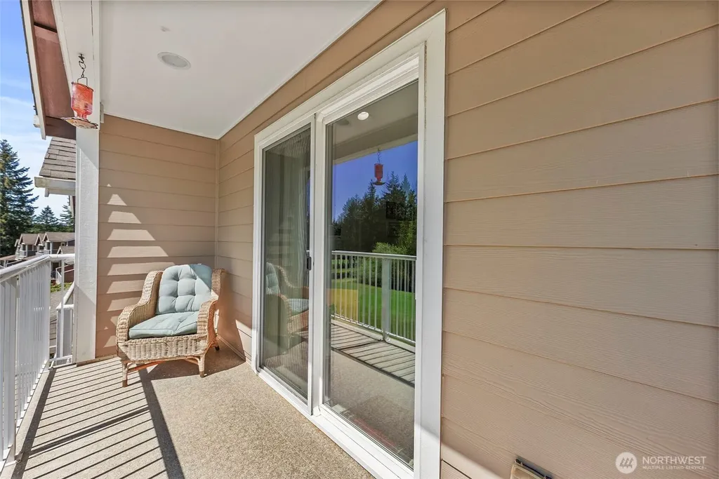 211 E Sterling Drive Allyn WA 98524